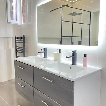 -2-zentral-traumwohnung-rhein Apartment