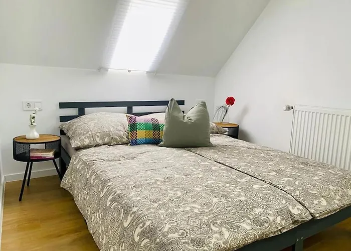 -2-zentral-traumwohnung-rhein